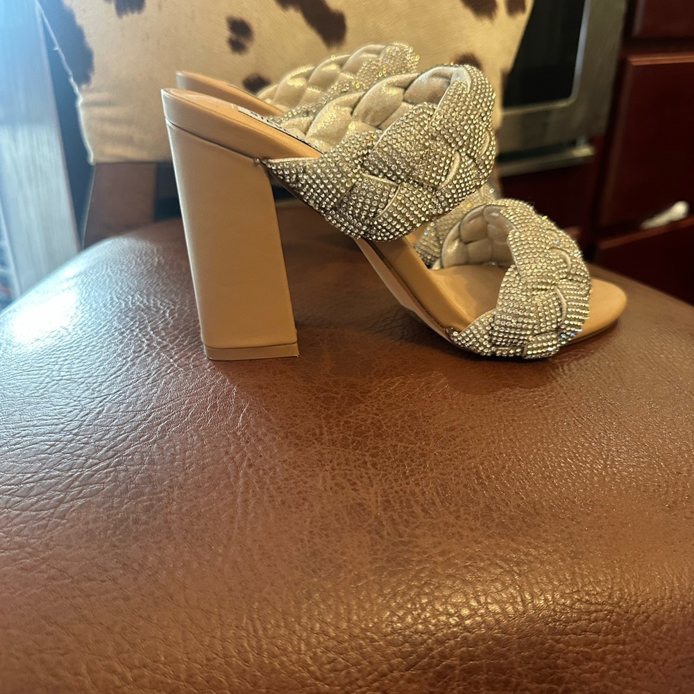 Steve Madden Silver Braided Crystal Strap Block Heel Sandals - Picture 5 of 5